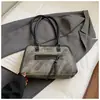 Estilo Coreano Elegante Gran Capacidad 2025 Invierno Nuevo Retro Gran Capacidad para Viajar Simple Moda Colgante Bolso Tote de Hombro