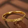 Tienda de Oro Mismo Estilo Oro de Arena Antigua Pulsera de Tres Caras Triturada Hielo con Deslumbrante Patrón de Oro Triturado Láser Pulsera Cerrada Chapada en Cobre Dorado