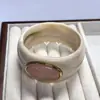 Nova Coleção de Pulseiras de Resina Vintage Transfronteiriças para Mulheres, Pulseira Exagerada de Aba Larga com Pedras, Acessórios de Joias Europeus e Americanos