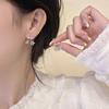 Exquisitos aretes de botón de flor para mujer 2023 otoño e invierno Nuevo diseño de nicho de lujo ligero aretes de alta gama aretes de temperamento a la moda