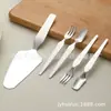 Espátula para pastel, cuchillo para pastel, tenedor y cuchara nuevos de acero inoxidable. Cuchillo, tenedor y cuchara para pastel de cumpleaños. El cuchillo, tenedor y cuchara de postre se pueden imprimir con logo