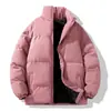 Novo casaco de inverno para homens, jaqueta acolchoada de algodão espessa, estilo curto com capuz brilhante e moderno, casaco de algodão tamanho grande