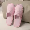 Chinelos Descartáveis Espessos de Hotel, Chinelos de Veludo Coral Algodão Antiderrapantes para Uso Doméstico, Pousadas e Uso Interno, Atacado