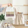 Traje de manga corta con solapa de letras para niños, comercio exterior nuevo, ropa exterior de estilo extranjero para bebés y niños, dos piezas, venta directa