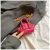 Bolsa Infantil Cor Sólida Simples e Estilosa Estilo Coreano, Nova Bolsa de Ombro Mini com Corrente, Bolsa de Mão Versátil, Bolsa Transversal Leve