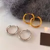 Pendientes de Aro Lisos de Circonita Estilo Francés Minimalista para Mujer, Nuevo Diseño Popular de Nicho, Lujo Ligero con un Estilo Fresco, Pendientes Microincrustados para Mujer