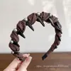 Diadema de estilo de cabello para la frente de caña alta 2026, versátil con dientes para un agarre antideslizante, diadema para lavarse la cara, colección de accesorios para el cabello para mujeres