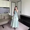 Vestido Tubinho Jeans Sexy Quente para Menina Magra 2025 Primavera e Outono Novo Vestido Slim que Abraça a Cintura e o Quadril para Mulheres