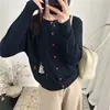 Cardigan de Tricô Macio Azul Klein para Mulheres, Outono 2026 Novo Casaco Suéter Bordado Estilo Coreano de Manga Longa
