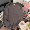 Camiseta de manga larga con cuello en V de peso pesado de 280 g para hombre, nueva de otoño e invierno 2026, camiseta interior de corte limpio americano para hombre