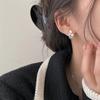 Pendientes de plata con temperamento tonto, chapados en plata galvanizada, con clip para la oreja, placa de incienso repelente de mosquitos plisada con flor de crema geométrica simple, sin orificio para la oreja