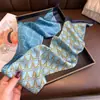 Lenço de Camada Dupla com Estampa de Letras em Inglês para Primavera e Verão, Lenço Decorativo de Seda, Lenço para Prender o Cabelo na Diagonal para o Trabalho, Fita Estreita