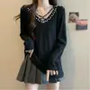 Camiseta de Manga Larga con Textura y Perlas Pesadas en V para Mujer Tallas Grandes, Nuevo Estilo Otoño Temprano, Corte Holgado, Adelgazante, Cubre el Cuerpo, Top Básico para Mujer