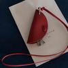 Nuevo Bolso para Llaves con Cabestro de Cuero Collar Colgante Largo Literario Retro de Cuero Diseño de Nicho Colgante para Mujer