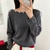 Suéter de tricô de um ombro, estilo casual e suave para mulheres, versátil para outono e inverno, com botões decorados, top de pelúcia de urso de mel, caimento justo