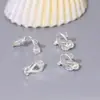 Accesorios japoneses y coreanos para sujetar perlas soporte vacío pendientes sin agujero para la oreja clip triangular para pendientes pasador de seguridad pendientes de perla para mujer
