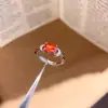 Anel feminino aberto redondo com zircônia, banhado a ouro 18K real, com toque de luxo leve e alta qualidade, requintado, moderno e versátil.