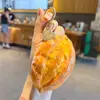 Juguete de Comida Simulada Llavero de Pan de PU Colgante para Mochila Llavero Creativo para Coche Decoración de Bolsa Pequeño Regalo de Horneado