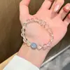 Pulsera de Cuerda Elástica con Perlas Shijia de Cristal Blanco Natural y Aguamarina para Mujer, Estilo Niche Elegante y Versátil, Pulsera de Cristal