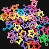 Estrella de cinco puntas hueca de plástico agujero para colgar de plástico estrella de cinco puntas estrellas de color sólido accesorios para joyería DIY material para abalorios