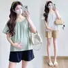 En stock traje de maternidad verano 2025 nueva moda mujeres embarazadas top de gasa shorts conjunto de dos piezas para mujeres embarazadas