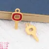 Estilo Chino Creativo Ping An Fu Mariposa Gato de la Suerte Colgante Aleación Electrochapado Oro Arena Pulsera diy Accesorios para Joyería Lote