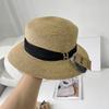 Sombrero estilo coreano de verano nuevo con cinta personalizada, trenza de paja decorativa, parte superior plana, transpirable, estilo bombín, sombrero de sol de moda de viaje para mujer