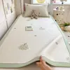 2026 Nuevo Modelo de Polietileno Jacquard Lindo Alfombrilla Fresca de Frijol para Dormitorio de Estudiante Alfombrilla Plana para Cama