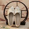Bai Xuexiang 2025 Zapatos Bordados Nuevos Zapatos de Tela para Mujer del Viejo Pekín Tacón Bajo Estilo Chino Cheongsam Flats Retro Punta Afilada