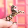 Estatua de Caballo Galopando de Latón Puro, Adorno Artesanal Decorativo de Escritorio de Latón Macizo Vintage