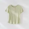26 Moda Femenina Nueva Primavera/Verano Estilo Old Money Cuello Henley Media Botonadura Hombro Normal Corte Ajustado Casual Manga Corta Camiseta