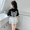 Camiseta de Manga Corta con Mariposa Fresca y Audaz para Niñas 2026 Nuevas Llegadas de Verano Falda de Pastel en Capas Mediana y Grande Conjunto de Falda Esponjosa para Niños