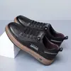 Zapatos para Hombre 2026 Nueva Moda Otoñal Zapatos Casuales Versátiles Slip-On Zapatos de Moda Suela Suave Zapatos de Trabajo S799