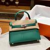 Bolsa Feminina 2025 Novo Modelo Estampa de Palmeira Fivela Dourada e Prateada Segunda Geração Bolsa Kelly Bolsa de Mão em Couro Genuíno Moderna Bolsa de Ombro Transversal