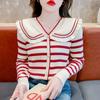 Suéter cárdigan de punto a rayas con cuello de muñeca dulce para otoño e invierno 2023 nuevo diseño con sentido de nicho estilo occidental top para mujer