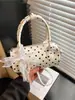 Nova Moda Versátil 2025 Bolsa de Mão de Bolinhas para Mulheres, Bolsa Cilíndrica de Ombro Exquisita e Moderna para o Dia a Dia, Bolsa Transversal para o Trabalho