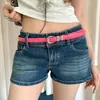 Cinturón Estrecho Rosa Dopamine Y2K para Mujer con Acabado de Alta Gama, Hebilla Metálica Decorativa de Nicho, Cinturón de Cuero para Combinar con Jeans, Accesorio
