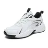Nuevos zapatos cruzados de talla grande para hombre de otoño e invierno, zapatos casuales deportivos de moda, zapatos de papá de suela gruesa, zapatillas de correr para hombre
