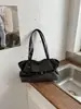Bolsa de ombro transfronteiriça de design nicho coreano para mulheres, nova bolsa de ombro listrada casual da moda para o dia a dia, grande capacidade