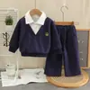 Conjunto de Primavera y Otoño para Niños con Cuello Solapa y Mangas Largas Estilo Coreano Casual de Dos Piezas Elegante Ropa de Otoño para Bebé Tendencia