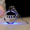 Chaveiro Pingente Luminoso de Cristal Criativo Presente Promocional Lembrança com Logotipo de Carro Personalizado Gravado Item Comemorativo de Exposição