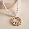 Collar de perlas en capas con cuentas transfronterizo europeo y americano, cadena para la clavícula estilo fiesta vintage, lujo ligero, accesorio versátil de alta gama para mujer