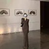 Vestido Elegante com Decote V e Design Torcido para Mulheres, Novo para Outono, de Alta Qualidade, Estiloso, Versátil, Emagrecedor, Básico, Longo