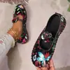 Zapatos de mujer de estilo casual de caña baja, nuevo estilo étnico, talla grande, suela suave cosida, 2026 bordados de comercio exterior, suela gruesa
