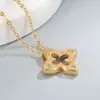 Colar Vintage Folha de Trevo Oca Dourada Escovada Corrente para Clavícula de Alto Padrão Retro Luxo Leve Gargantilha Moda Outono Inverno para Mulheres