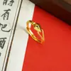 Anillo de Oro Arena Vietnamita Transfronterizo, Moderno y de Alta Gama, Anillo Geométrico con Perlas Redondas y Líneas, Joyería Personalizada para Mujeres Que No Se Descolora Fácilmente