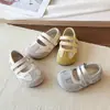 Zapatos Mary Jane de Moda para Bebé 2026 Nuevo Estilo Primavera y Otoño Malla Transpirable para Niñas Suela Suave Baja Versátiles Zapatos Casuales