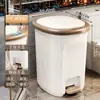 Cubo de Basura Operado con el Pie Sellado Antiolor de Stock Listo del Fabricante con Tapa, Contenedor de Almacenamiento Doméstico de Gran Capacidad para Cocina, Baño y Sala de Estar
