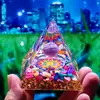Bola de Cristal 73 Estilos Pirámide Bola de Cristal Transfronteriza Pirámide de Piedra Triturada Artesanías para el Hogar Adornos de Resina