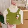 ¡Xian Ning QiSúper favorecedor! Elegante chaleco verde y falda de lunares con lazo para bebés en otoño